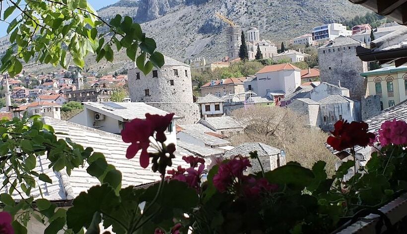 اتاق سوپریور با بالکن, Villa Cardak