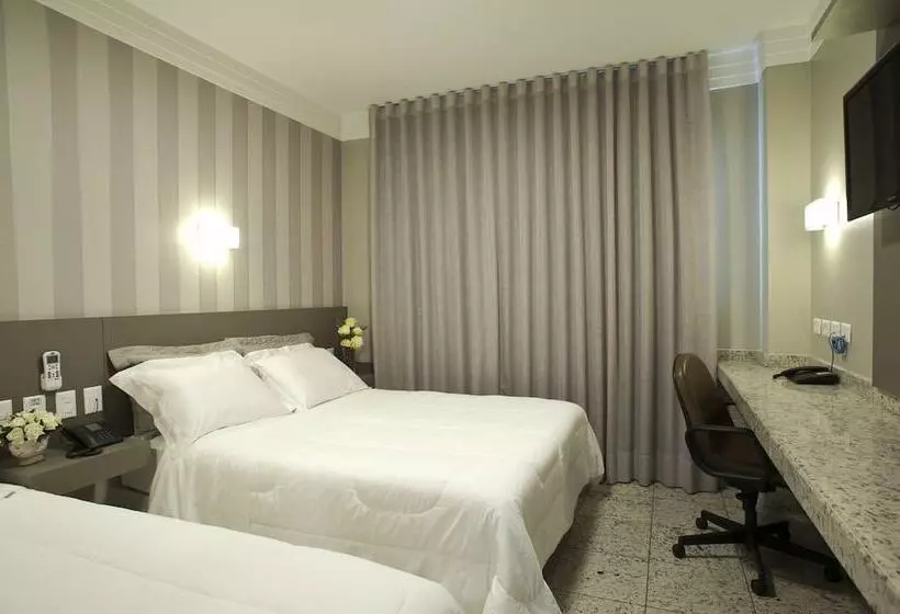 Deluxe Kolmen Hengen Huone, Nohotel Premium Americana