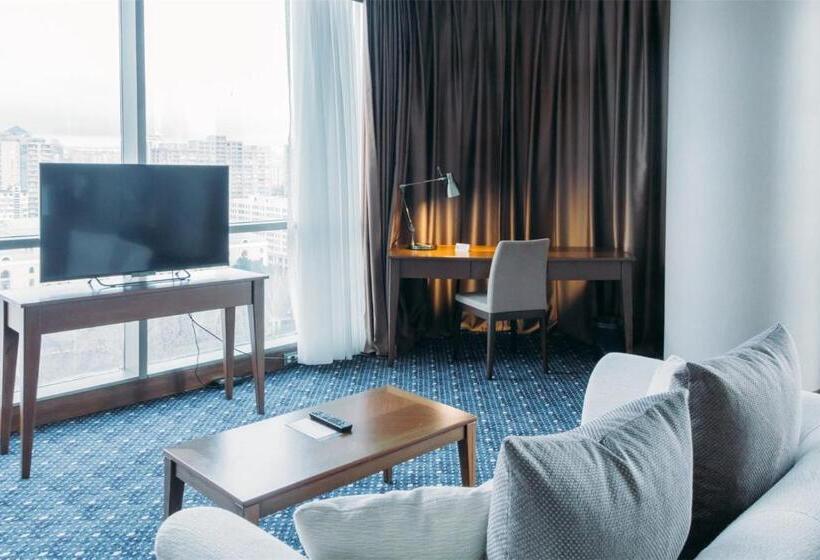 اتاق خانوادگی, Parkside Hotel & Apartments