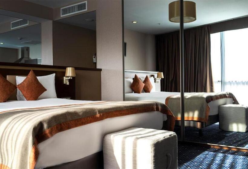 اتاق خانوادگی, Parkside Hotel & Apartments