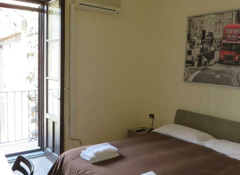 غرفة قياسية, B&b Al Teatro Massimo