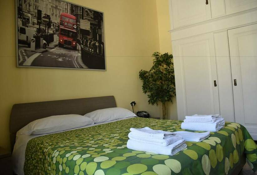 غرفة قياسية, B&b Al Teatro Massimo