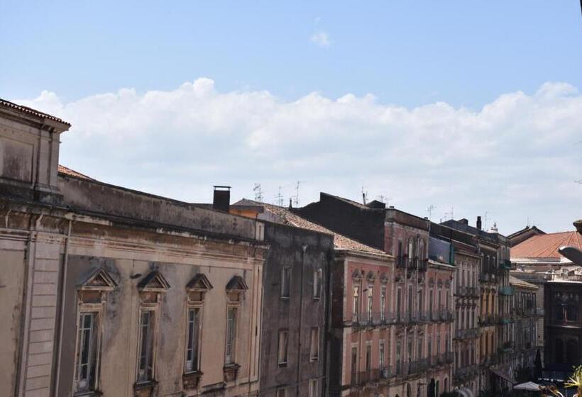 جناح, B&b Al Teatro Massimo