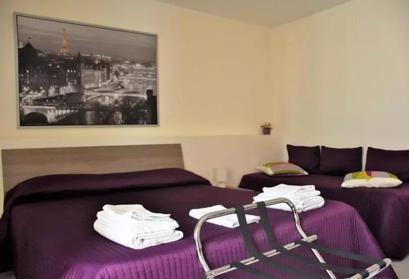 اتاق استاندارد سه نفره, B&b Al Teatro Massimo