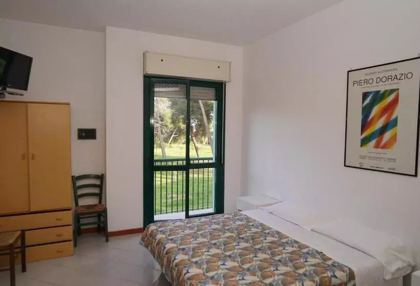 Standard-studio, Club Hotel Le Nazioni