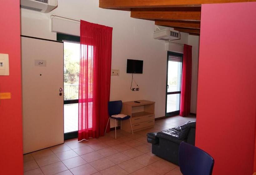 شقة غرفة واحدة مزودة بتراس, Club Hotel Le Nazioni