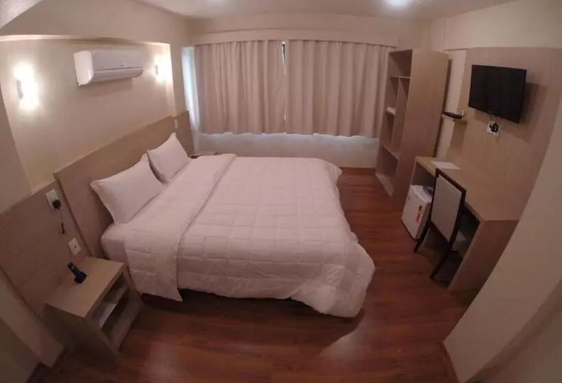 Deluxe-huone, Almanara