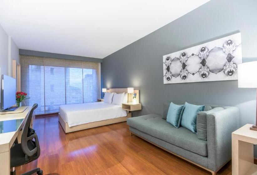 标准间, Cosmos 100 Executive