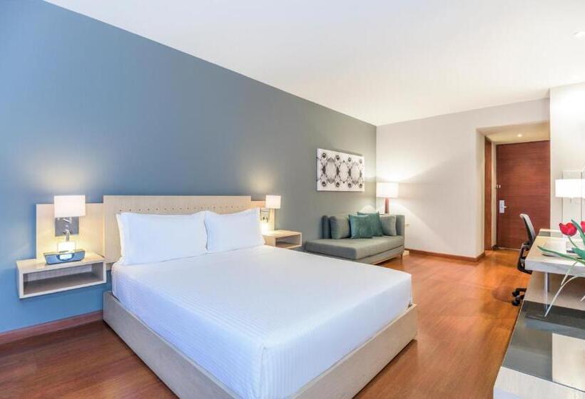 标准间, Cosmos 100 Executive