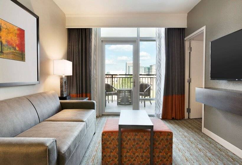 סוויטה עם מרפסת, Embassy Suites By Hilton Greenville Downtown Riverplace