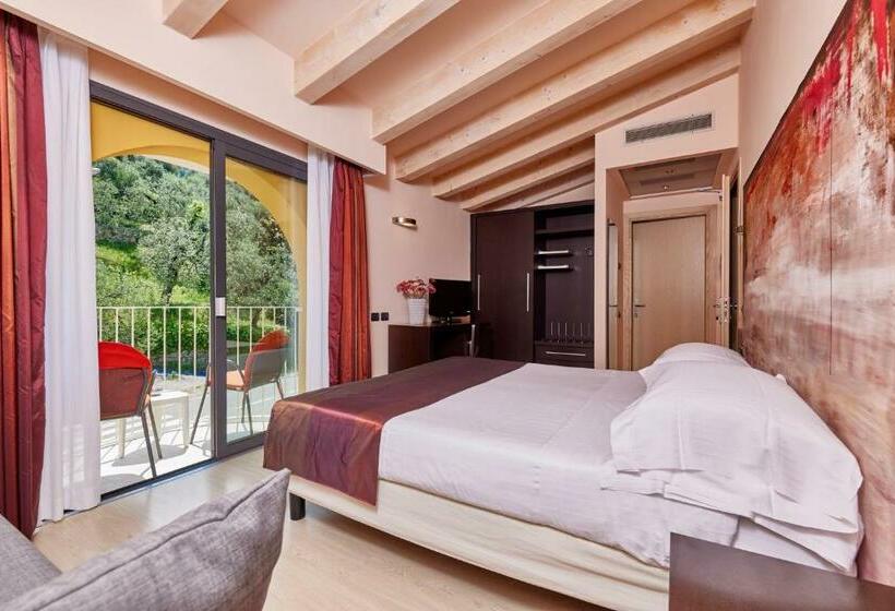 스탠다드 룸, Europa