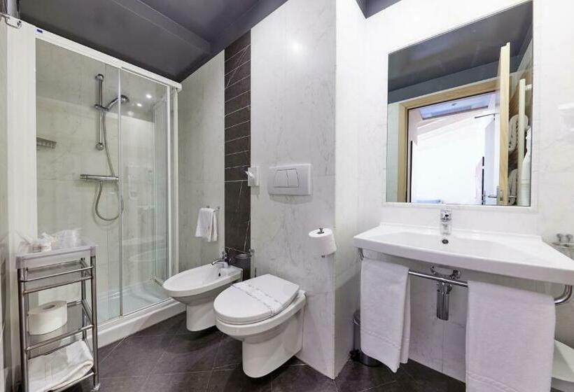 스탠다드 룸, Europa