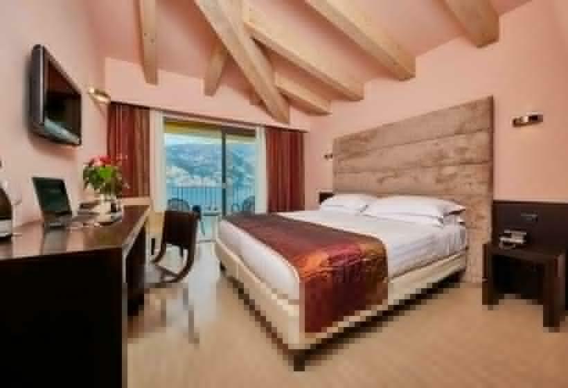 수피리어 룸 1층, Europa