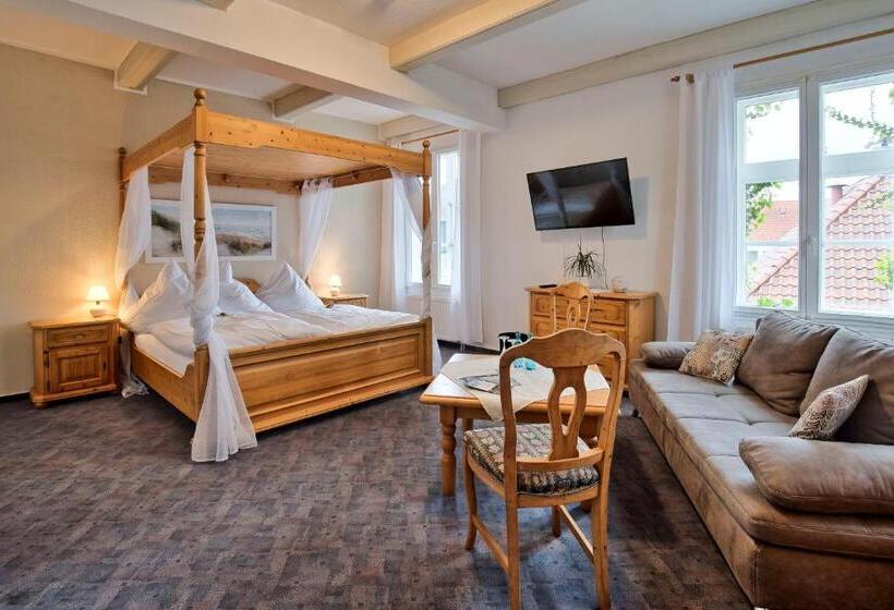 舒适三人间, Packhaus