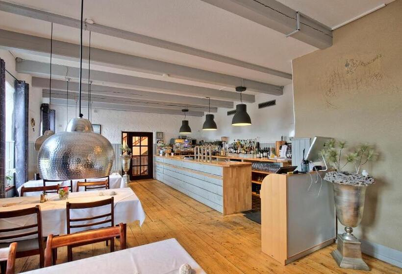 带海景的复工套房, Packhaus