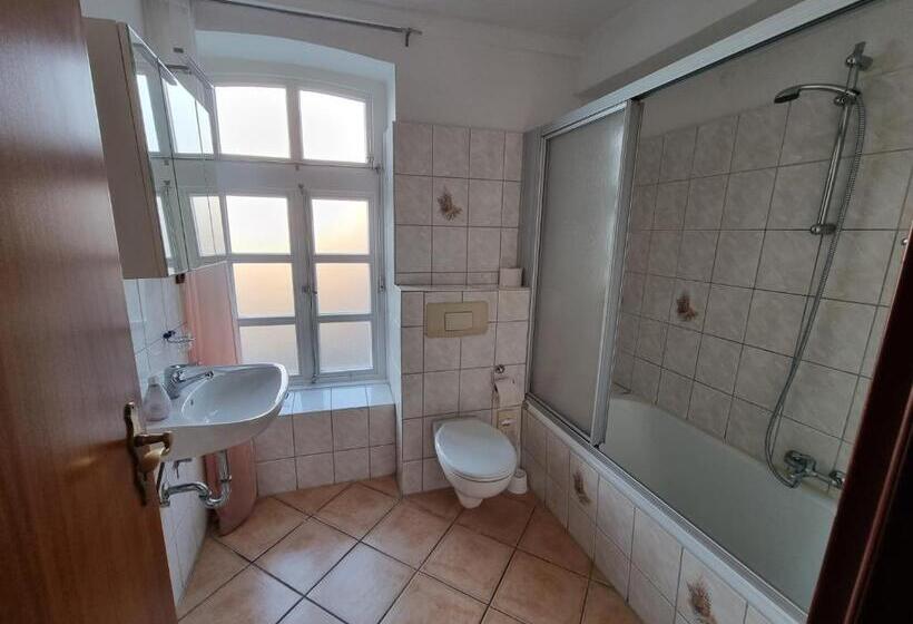 带海景的复工套房, Packhaus