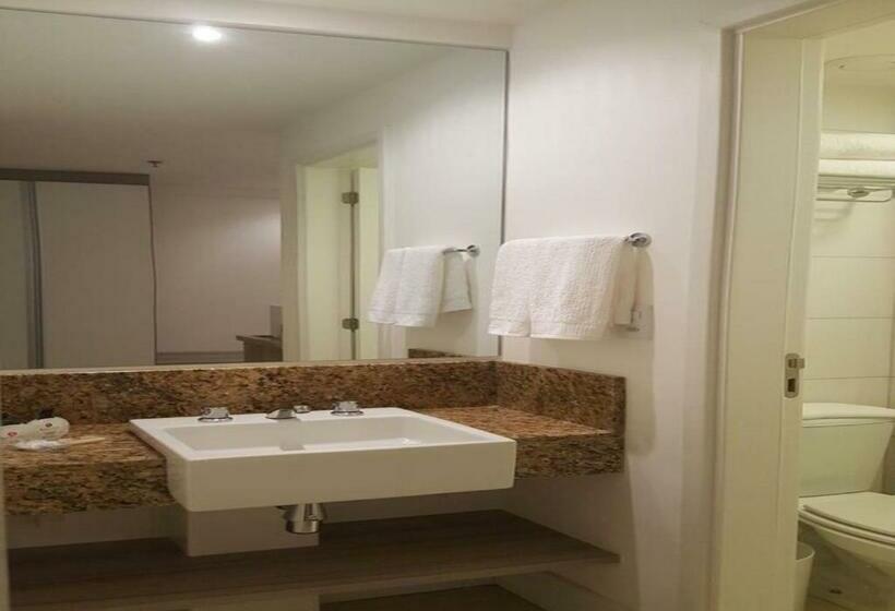 标准间带阳台, Ramada By Wyndham Macae Hotel & Suites