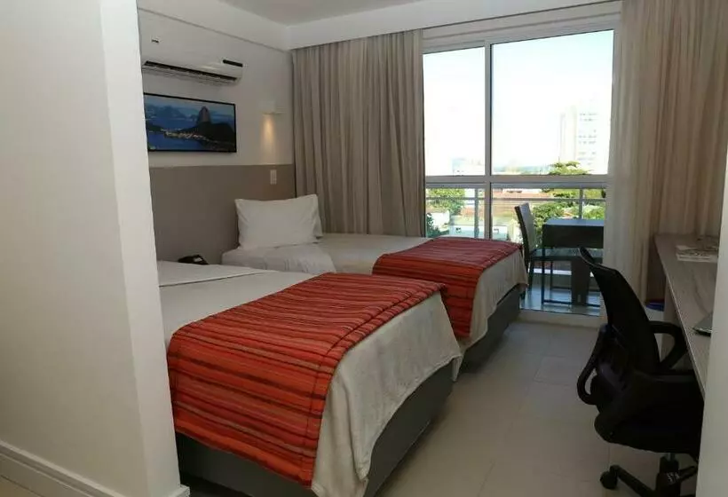 バルコニー付きスタンダードルーム, Ramada By Wyndham Macae Hotel & Suites