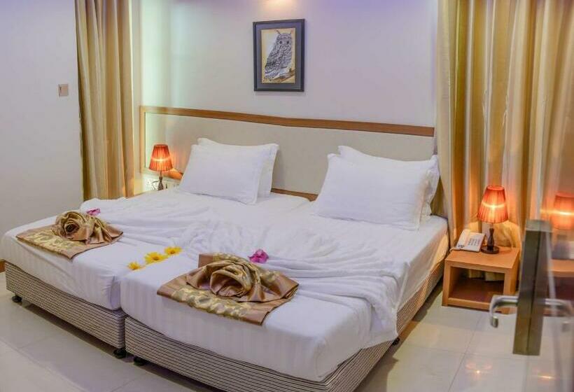 اتاق سوپریور با تخت بزرگ, Season At Hulhumale