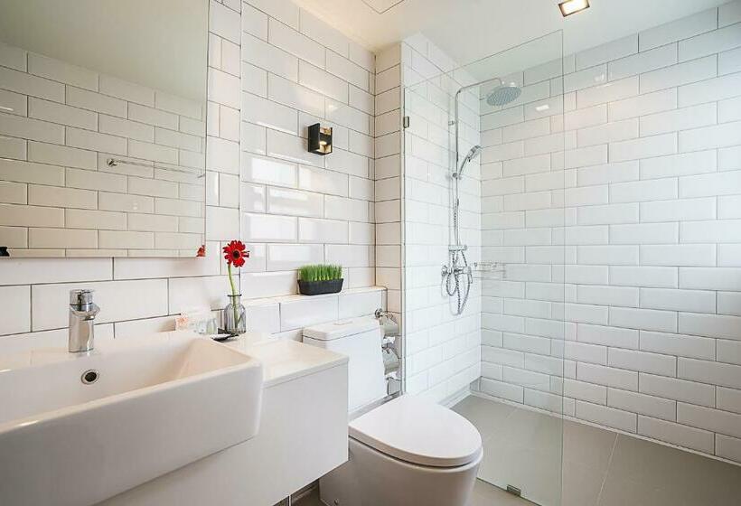 غرفة سوبيريور, Sunshine Hip