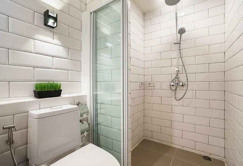 غرفة سوبيريور, Sunshine Hip