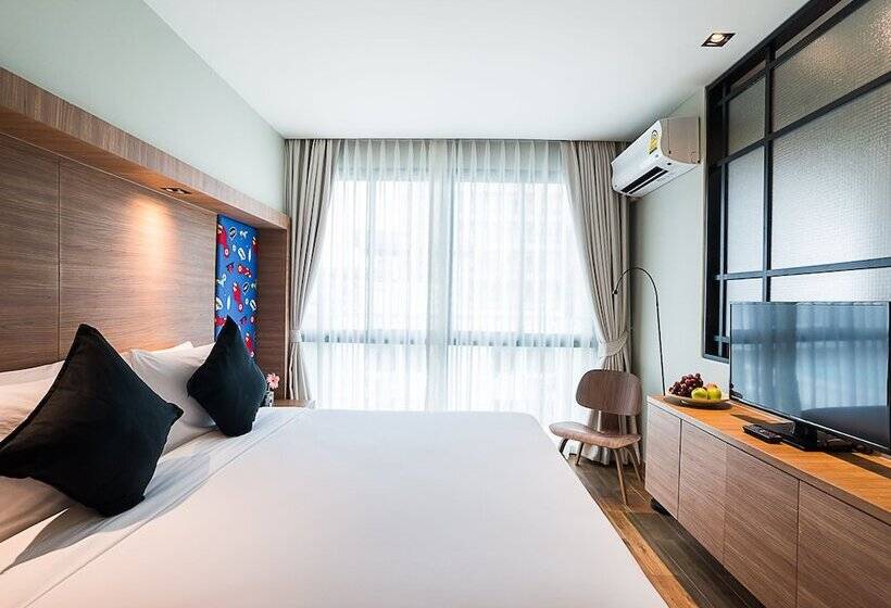 غرفة سوبيريور, Sunshine Hip