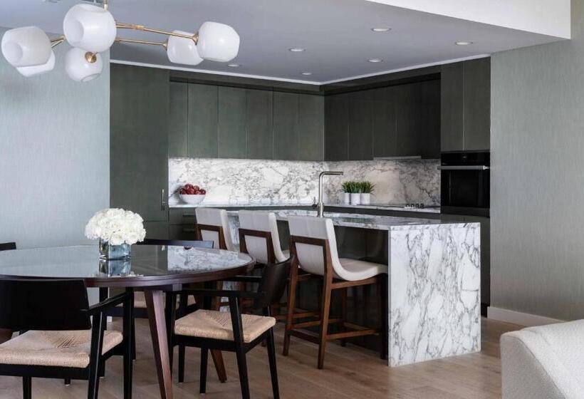 三卧高级套房, The Ritzcarlton Residences, Waikiki Beach