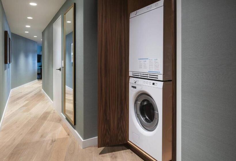 三卧高级套房, The Ritzcarlton Residences, Waikiki Beach