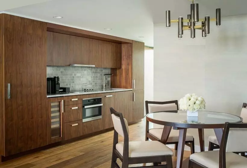 オーシャンビュースイート, The Ritzcarlton Residences, Waikiki Beach