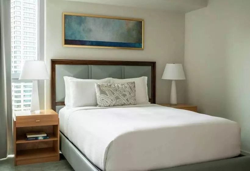 デラックススイート２ベッドルーム, The Ritzcarlton Residences, Waikiki Beach