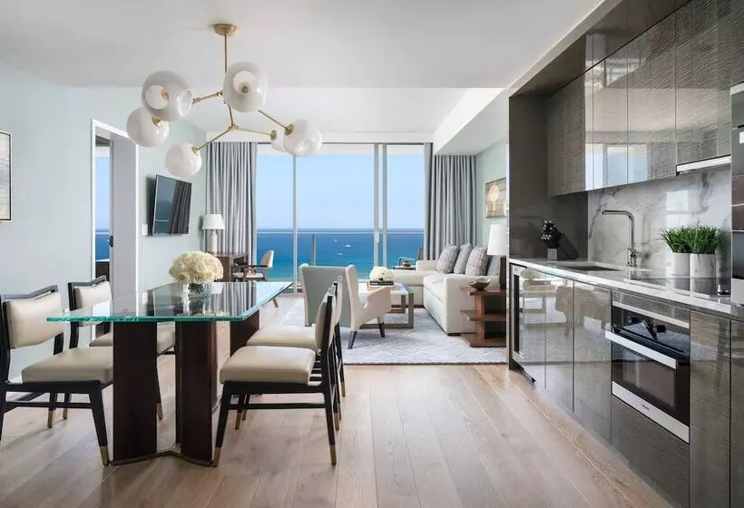 プレミアムスイート２ベッドルーム, The Ritzcarlton Residences, Waikiki Beach