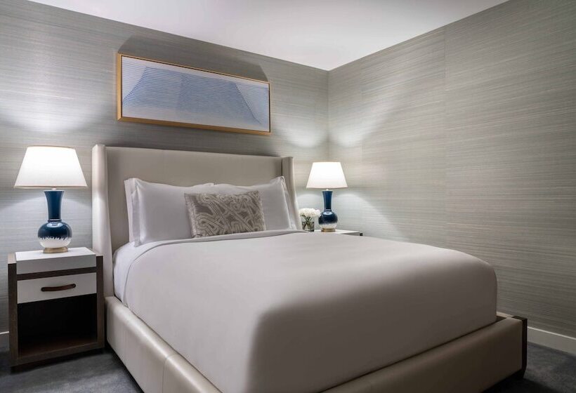 Люкс Premium 3 Спальни, The Ritzcarlton Residences, Waikiki Beach