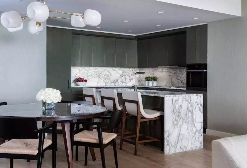 プレミアムスイート３ベッドルーム, The Ritzcarlton Residences, Waikiki Beach