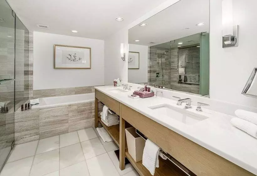 オーシャンビューデラックススイート, The Ritzcarlton Residences, Waikiki Beach