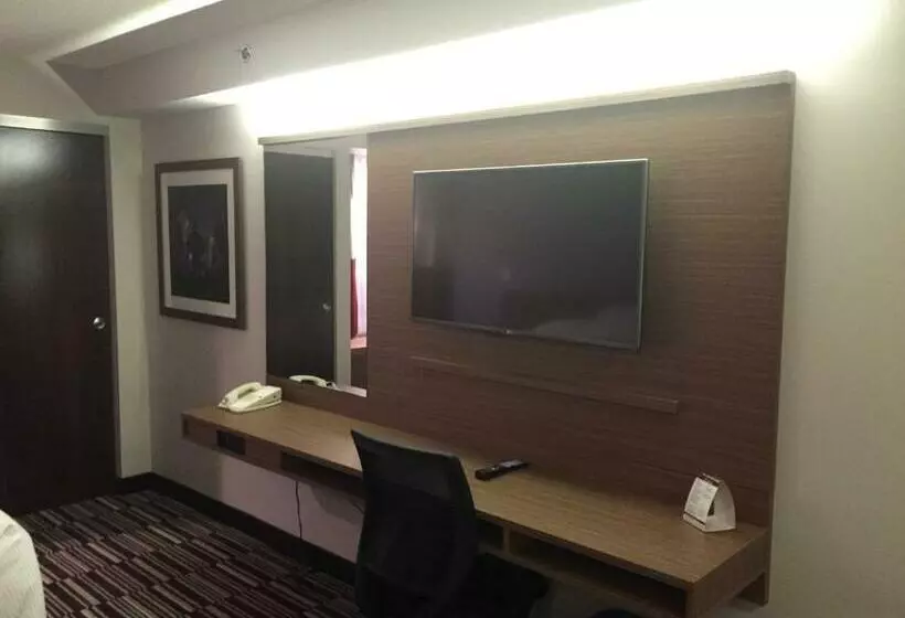 デラックスルーム, Microtel Inn & Suites By Wyndham Kirkland Lake