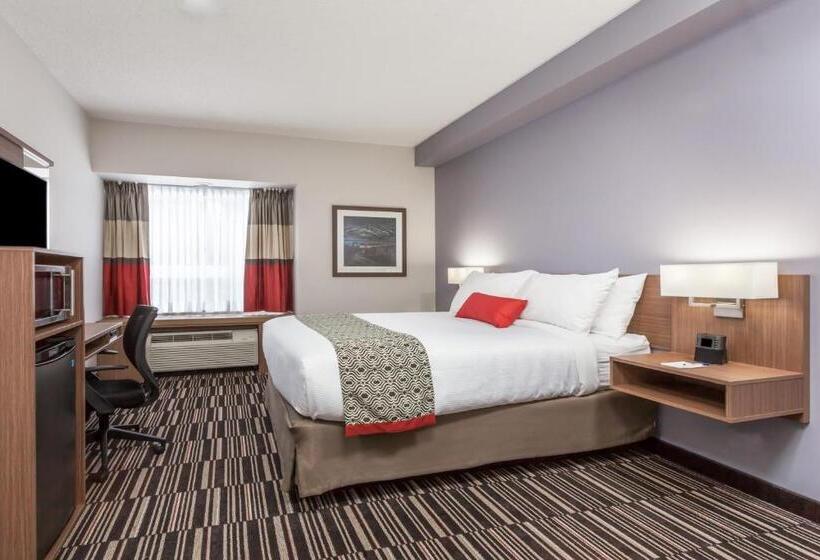Номер Deluxe, Microtel Inn & Suites By Wyndham Kirkland Lake