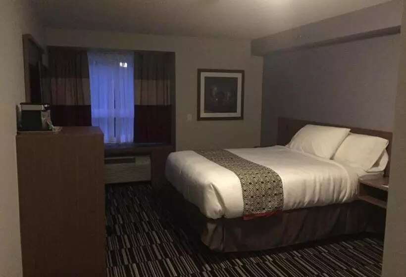 スイート, Microtel Inn & Suites By Wyndham Kirkland Lake