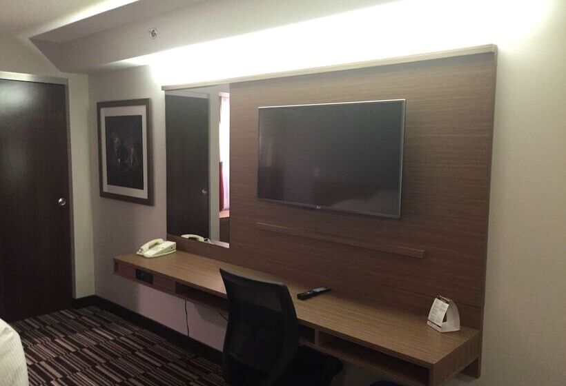 套房, Microtel Inn & Suites By Wyndham Kirkland Lake