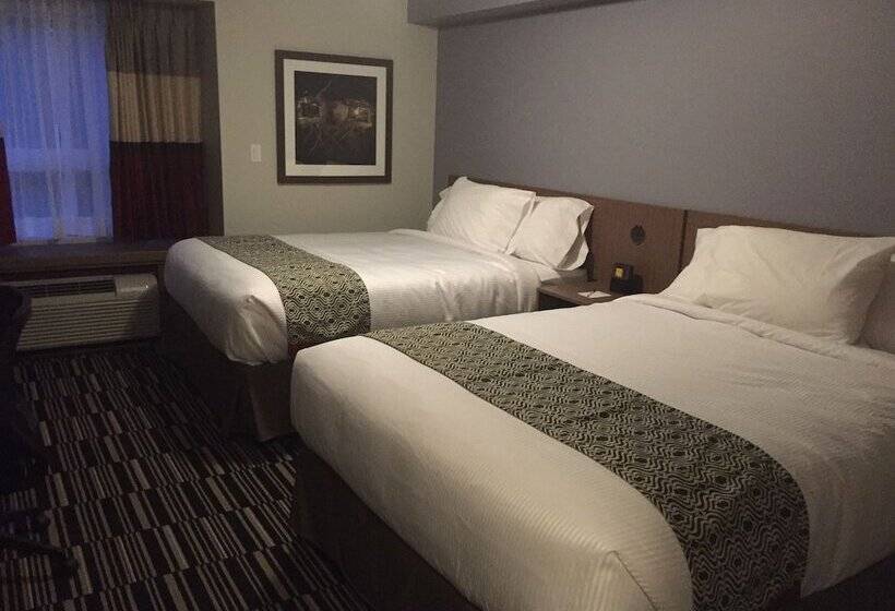 豪华房间, Microtel Inn & Suites By Wyndham Kirkland Lake