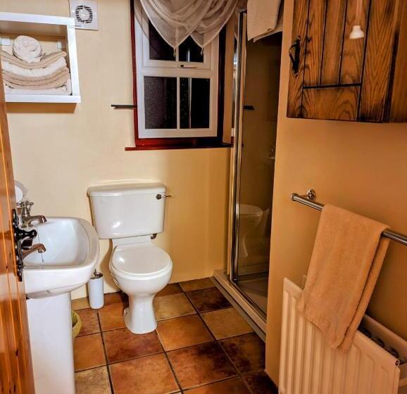 Дом 3 Спальни, Millers Close Holiday Cottages