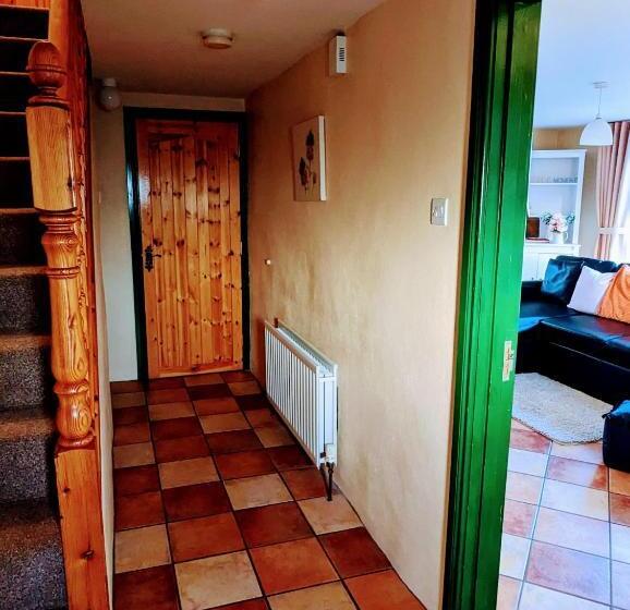 منزل غرفتين نوم, Millers Close Holiday Cottages