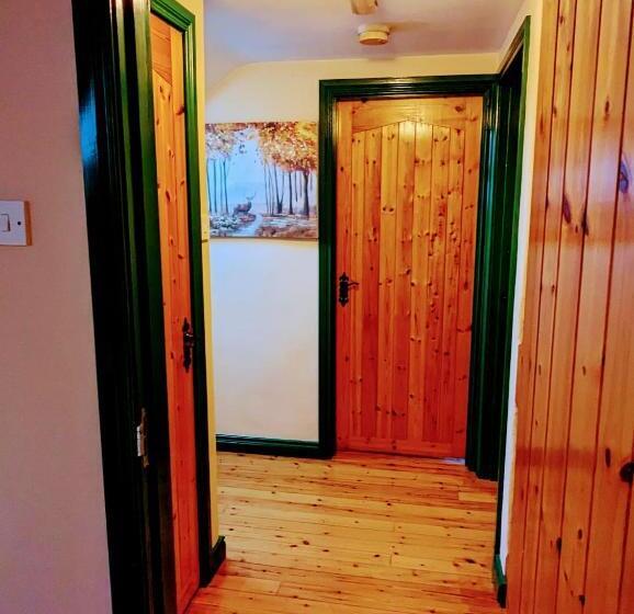 منزل غرفتين نوم, Millers Close Holiday Cottages