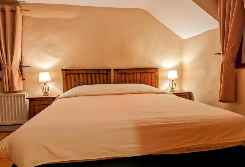 Дом 3 Спальни, Millers Close Holiday Cottages