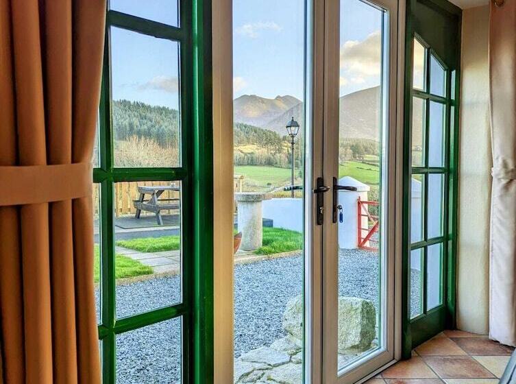 منزل غرفتين نوم, Millers Close Holiday Cottages