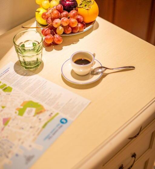 발코니가 있는 4인용 스탠다드 룸, Marlin Rooms