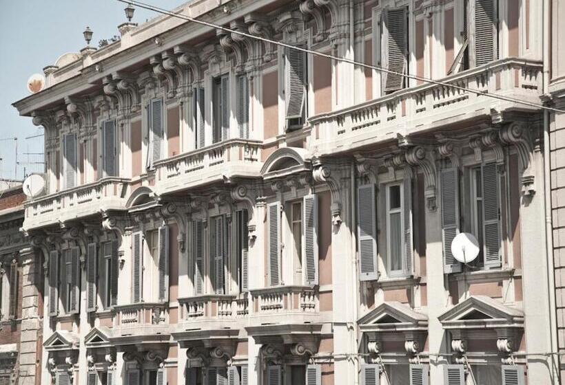 발코니가 있는 4인용 스탠다드 룸, Marlin Rooms