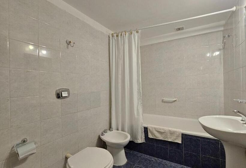 اتاق استاندارد چهارنفره با بالکن, Sh Hotel & Spa De Mar Samay Huasi