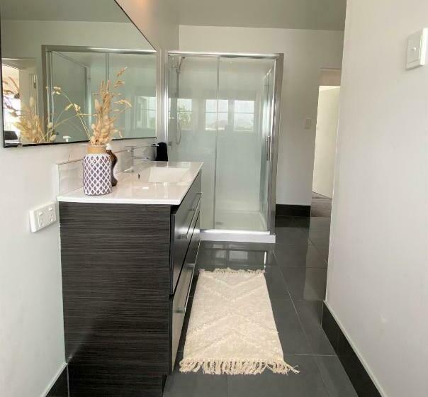 스탠다드 싱글 룸 공동욕실, Surf N Stay Whangamata