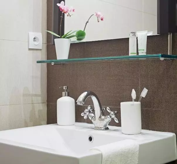 آپارتمان 1 خوابه, Apartments Almandine
