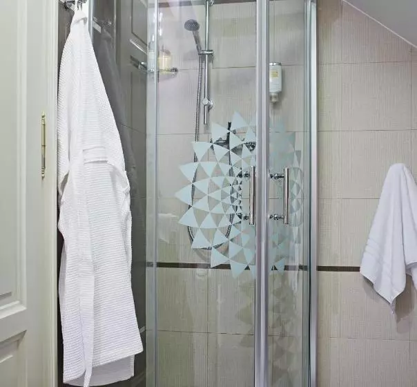 آپارتمان 1 خوابه, Apartments Almandine